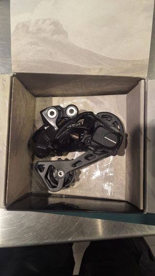 Desviador Trasero Shimano RD-M8050-GS