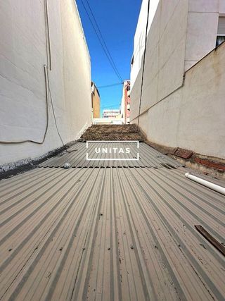 Edificio en venta en Carolinas Altas en Alicante