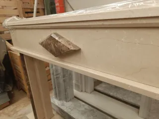 Chimenea Mármol Crema Marfil y Marrón Emperador