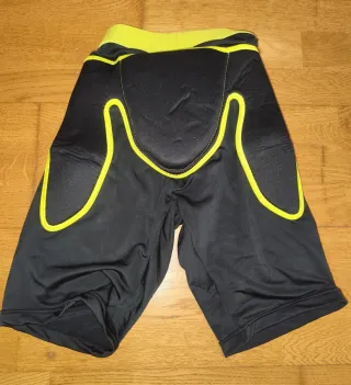 Culera Nieve Protección Negra y Amarilla. Talla M