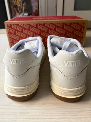 Zapatillas Vans Upland Beige/Blanco
