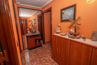 Piso en venta en Linares