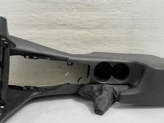 Consola central mazda b45b64951 bhn164951 3 143519