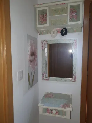 Conjunto Mesa, Espejo, Estantería y marco.