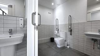 Local comercial en alquiler en Cementiri Vell en Terrassa