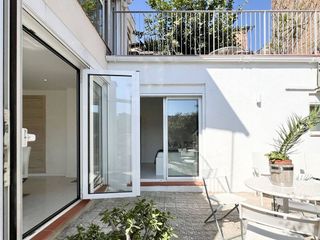 Casa en alquiler en La Clota en Barcelona