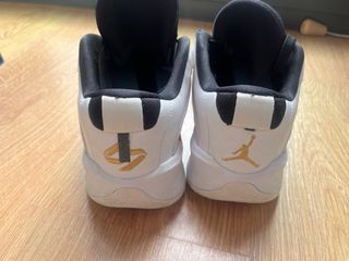 Tenis Jordan Niño Talla 40