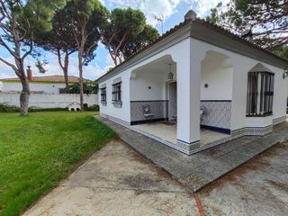 Chalet en venta en Las Lagunas - Campano en Chiclana de la Frontera