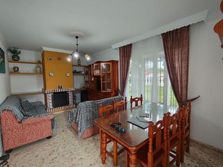 Chalet en venta en Las Lagunas - Campano en Chiclana de la Frontera