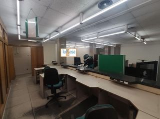 Local comercial en alquiler en Centro en Cáceres