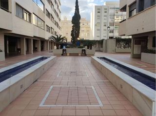 Piso en alquiler en Puerta Blanca en Málaga