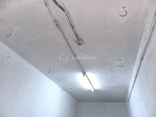 Garaje en alquiler en Avda. de Abril. - 9 de octubre en Sagunto