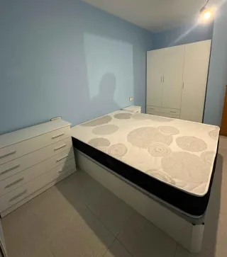 Canapés,colchones,somieres,base, cabezales,mesitas