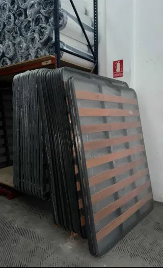Canapés,colchones,somieres,base, cabezales,mesitas