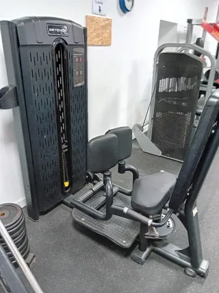 Se vende gimnasio completo