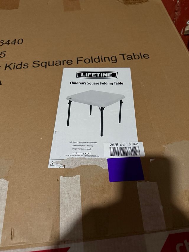 Mesa plegable 60x60 cm con pequeña tara