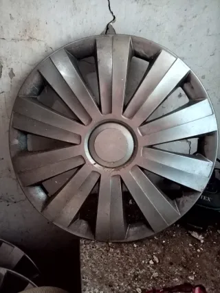 Tapacubos de coche plateados 16 pulgadas