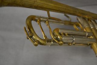 Trompeta Sib Van Laar B5