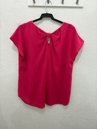 Blusa fucsia talla 46/48 manga corta