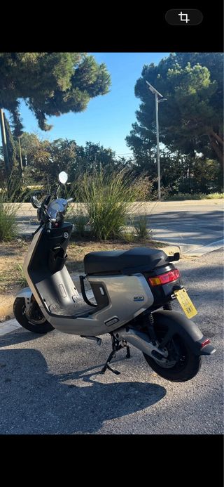 Ciclomotor electrico NIU MQi+
