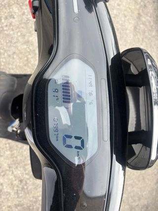 Ciclomotor electrico NIU MQi+