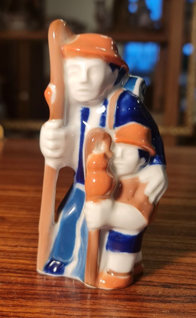 Colección 8 Figuras Peregrinos Sargadelos