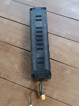 Batería Patinete Eléctrico 46.8V 7.8Ah