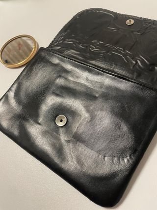 Bolso de mano y espejo vintage 80s