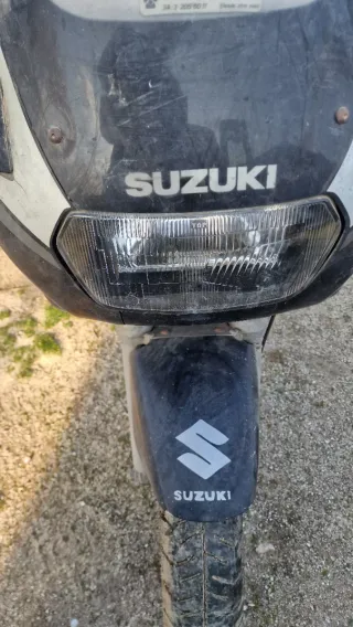 Suzuki GSX 600 F Negra/Gris