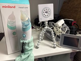 Cámara y Monitor Miniland y limpiador nasal