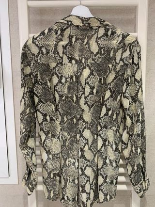 Camisa Zara Estampada Serpiente