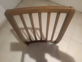 Silla de comedor de madera y tela