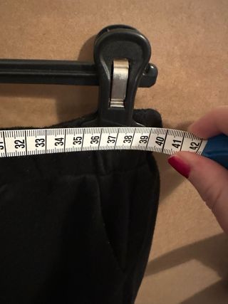 Pantaloni neri