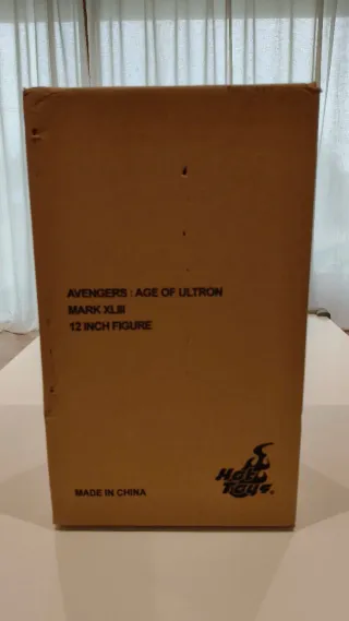 Hot Toys Iron Man Mark XLIII
