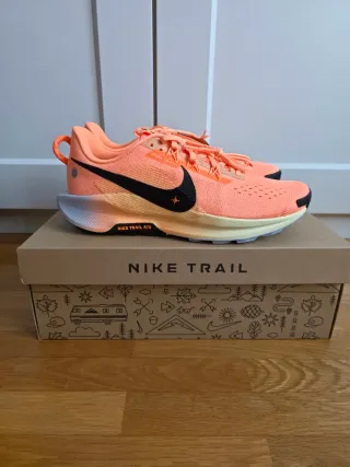 Nike Pegasus Trail 5 ReactX Naranja/Negro