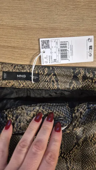 Minifalda efecto piel serpiente