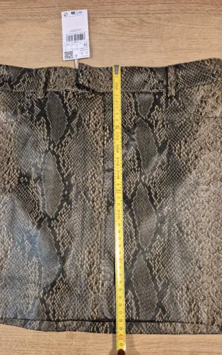 Minifalda efecto piel serpiente