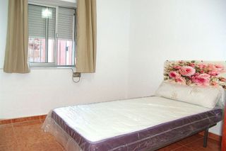 Piso en alquiler en Linares