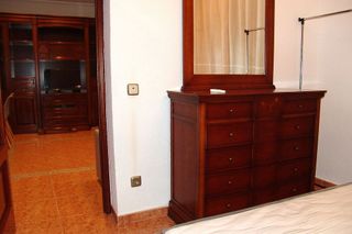 Piso en alquiler en Linares