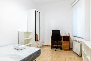 Piso en alquiler en Ciudad Jardín - Parque Roma en Zaragoza