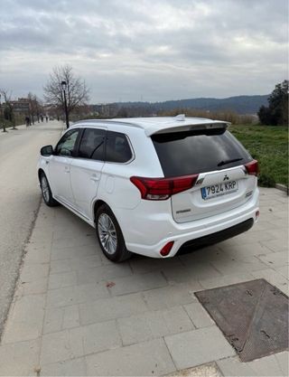 Mitsubishi Outlander 2019