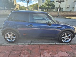 MINI One 2005