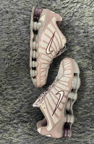 Nike Shox TL Talla 44 Pumice-Night Maroon