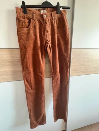 Pantalón pana nuevo color terracota talla 40