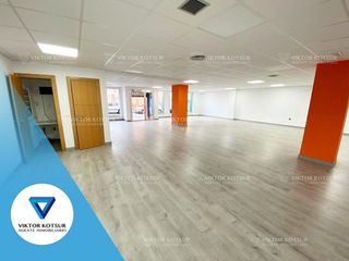 Local comercial en venta en Nueva Andalucía en Almería