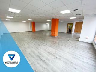 Local comercial en venta en Nueva Andalucía en Almería