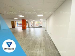 Local comercial en venta en Nueva Andalucía en Almería