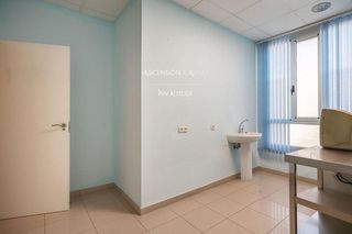 Edificio en venta en Vera Ciudad en Vera