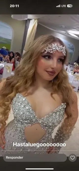 Vestido largo pedrería plateado talla 36/38