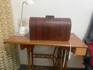 Máquina de coser antigua Wertheim